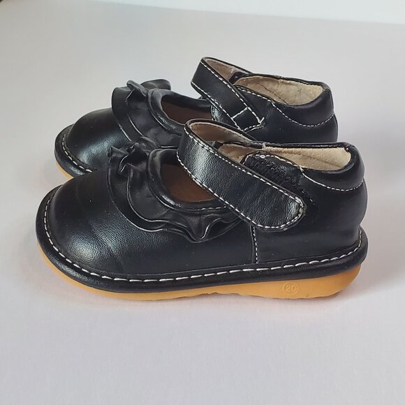 Laniecakes Black Mary Jane Squeeker shoes for baby. Size 4 - Picture 7 of 8